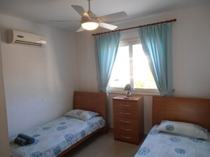 2 bedrooms, in-room safe, iron/ironing board, free WiFi