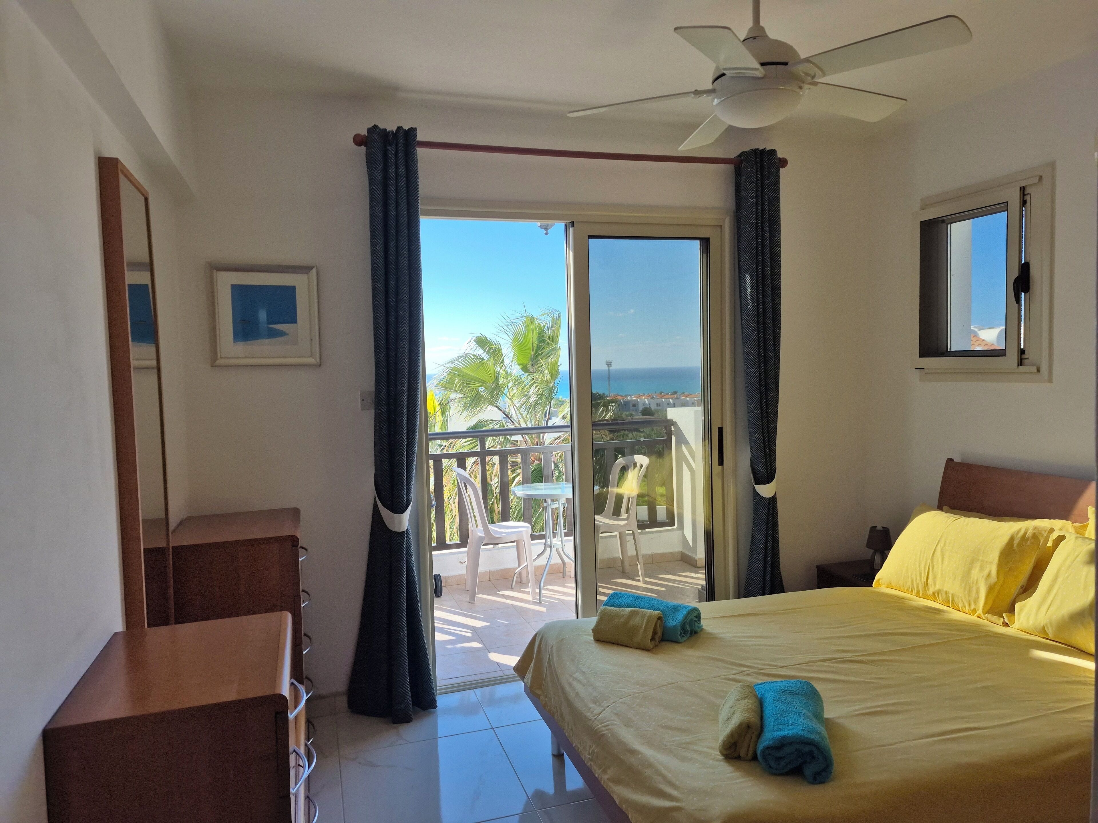 2 bedrooms, in-room safe, iron/ironing board, free WiFi