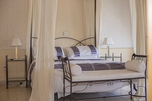 3 bedrooms, in-room safe, iron/ironing board, free WiFi