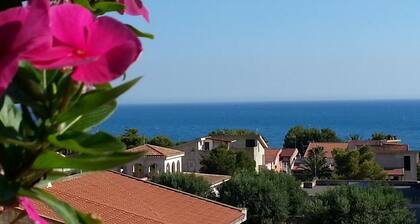 apartment at 200 meters from the magnificent beach of Timpi Russi