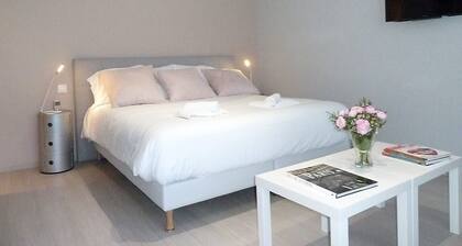 New studio, air-conditioned, 28 M2, Nogent-sur-Marne RERA On-site parking not included