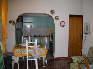 Dining - Two-room apartment on a farm near the sea (Siniscola)