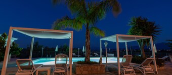 Exclusive Villa with private salt pool