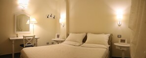 7 bedrooms, iron/ironing board, free WiFi, bed sheets - Exclusive Villa with private salt pool (Case Alte)