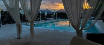 PANORAMISK VILLA PÅ HILLEN MED HAVVANNBOLI