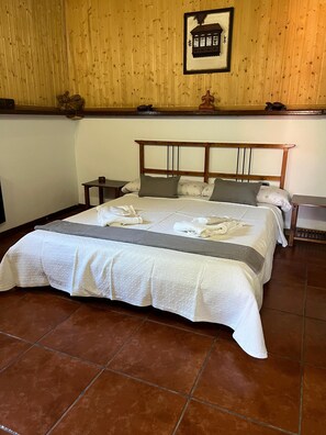 2 camere, ferro/asse da stiro, Wi-Fi gratuito, lenzuola