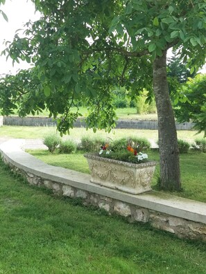 Enceinte de lâhĂ©bergement
