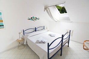 1 camera, culla da viaggio, Wi-Fi, lenzuola