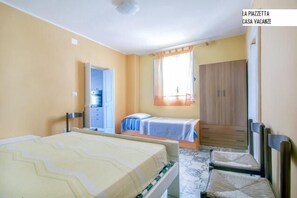 2 chambres, fer et planche à repasser, accès Internet, draps fournis