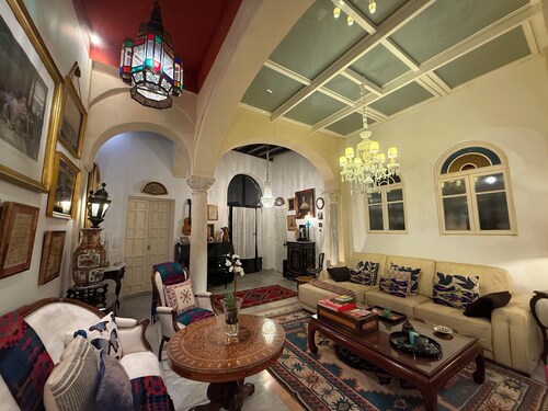 JANUARY OFFER ! MANOR HOUSE IN SEVILLA CENTER. INTERNET WIFI, A/C