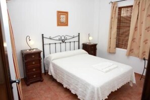 4 dormitorios, tabla de planchar con plancha, wifi y ropa de cama