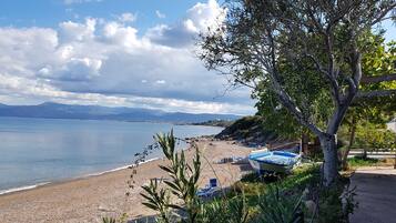Ubicación a pie de playa, tumbonas y toallas de playa