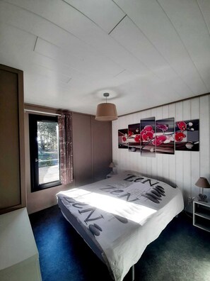 3 Schlafzimmer, Reisekinderbett, WLAN