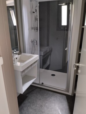 Een douche, een haardroger