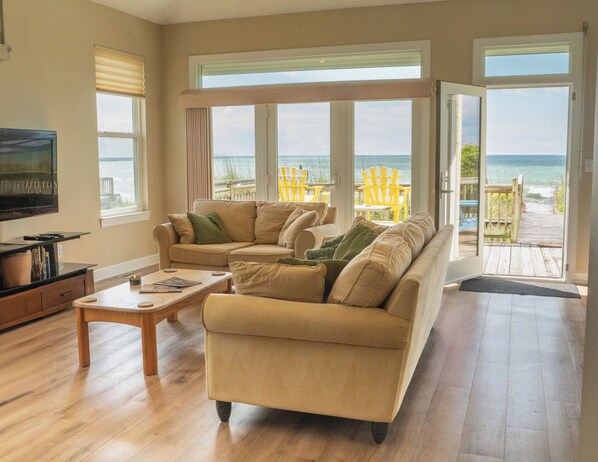 Smart TV, DVD player, books