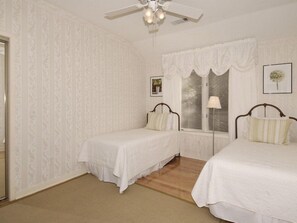 3 bedrooms, free WiFi, bed sheets