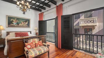 2 bedrooms, in-room safe, desk, iron/ironing board