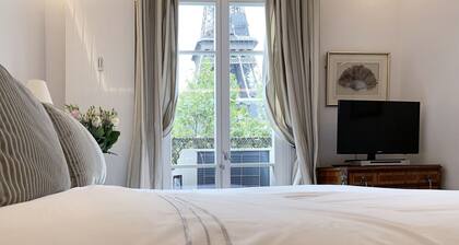 ¡Venta! Elegante cama de 3 camas con espectaculares vistas de Eiffel, lujo perfecto en la orilla izquierda