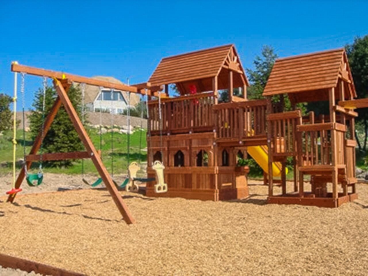 Kid Friendly with Breathtaking Views on 10 Acres