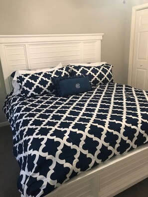 3 bedrooms, iron/ironing board, free WiFi, bed sheets