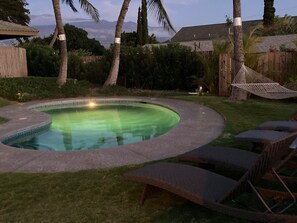 Piscina a l'aire lliure i piscina climatitzada 