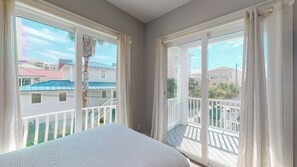 6 bedrooms, iron/ironing board, free WiFi, bed sheets