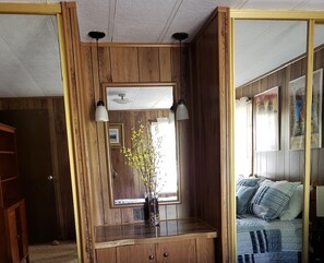 Unclassified image, 4 of 19, button