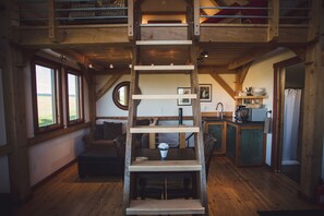 Interior - Cozy Timber Frame Cabin with Private Hot Tub and Amazing Views! (Manhattan)
