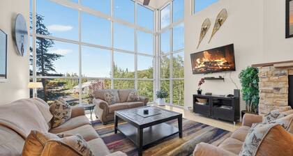 Magic Carpet 2 bdrm 2 bth plus game loft walking distance to Giant Steps Lifts