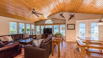 Télévision, lecteur de DVD, chaßne hi-fi