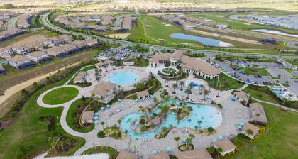 ChampionsGate, Villa exécutive de luxe de 9 chambres, pour 30 + 2 personnes, piscine et spa orientés à l'ouest