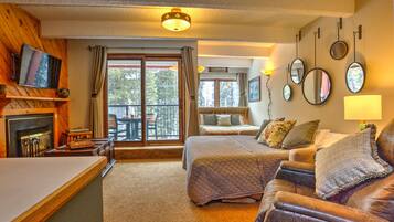 Smart-TV, Kamin, Videospiele, DVD-Player