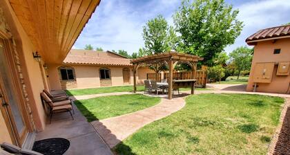 North Valley Estate Guest House - 1800 Sq.ft.