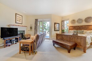 5 Schlafzimmer, Schreibtisch, Bügeleisen/Bügelbrett, kostenloses WLAN