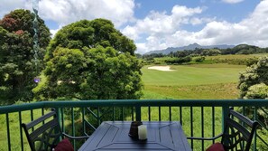 屋外ダイニングエリア