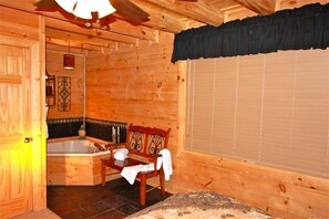 2 bedrooms, iron/ironing board, bed sheets