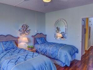 2 bedrooms, desk, iron/ironing board, WiFi