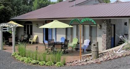 Vacation rental close to the bay of fairhaven. Supports outdoor special events!!