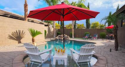 Hiljainen ylellinen koti: uima-allas / kylpylä, lähiostokset, hieno ruokasali, golf, vuodepaikkoja 8