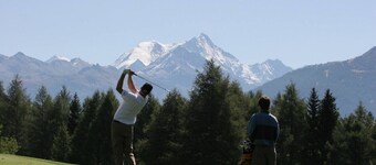 Pink Fridge! Condo in Downtown Whitefish