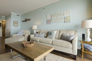 Smart TV - Direct Gulf Front West Corner Unit Caribbean #704 (Gulf Shores)