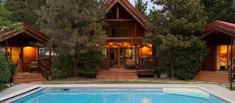 Heated Pool Open!, Hot Tub, Fenced Acre for Dogs, Views, EV Charger