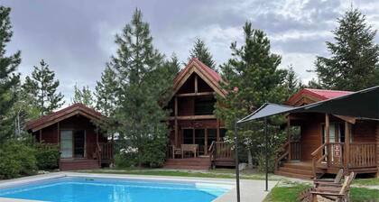 Icicle Camp Cabins, Hot Tub, Walk to Sleeping Lady & Ski Trails, Cheminée