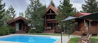 Icicle Camp Cabins, Jacuzzi, Walk to Sleeping Lady & Ski Trails, Chimenea