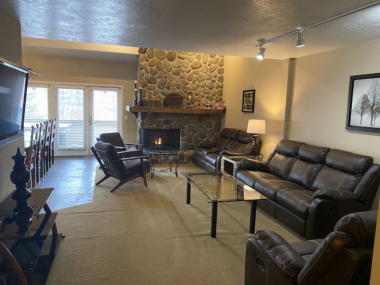 Great Location, Quick Drive To Snowbird Alta, Brighton Solitude, Walk To Dinner - Sandy, UT