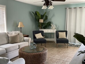 Smart TV, DVD player, books