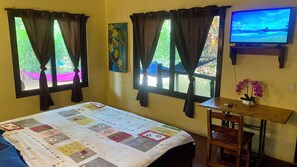 3 Schlafzimmer, Schreibtisch, Bügeleisen/Bügelbrett, kostenloses WLAN