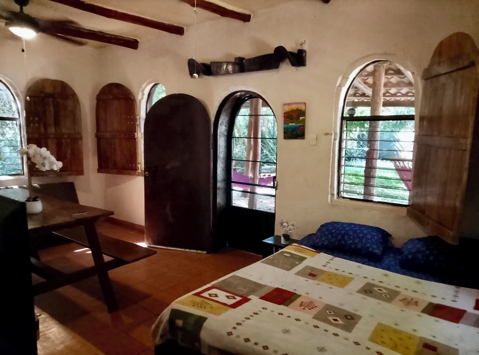 3 chambres, bureau, fer et planche à repasser, Wi-Fi gratuit