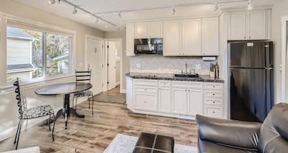 El centro de Boulder desde $ 64 / nt. Casa de invitados de 1 dormitorio independiente / privada