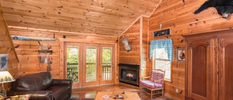 Kamin, Tischtennisplatte